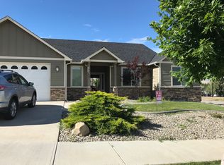 2102 Sage Grouse Rd, Wenatchee, WA 98801