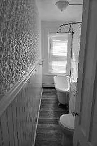 2 bed, 1000 sqft, $1,575 — Photo 4