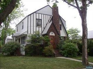 256 Roosevelt Ave, Hasbrouck Heights, NJ 07604