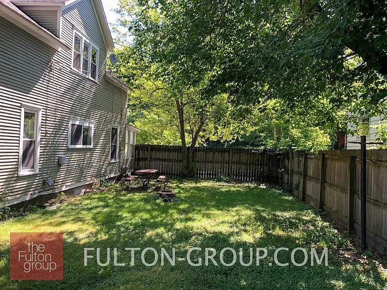 201 Fuller Ave NE — Photo 2