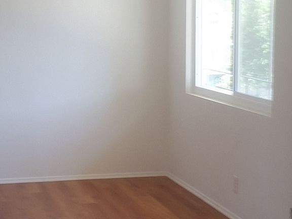 3rd image of 2611 W Carson St #D