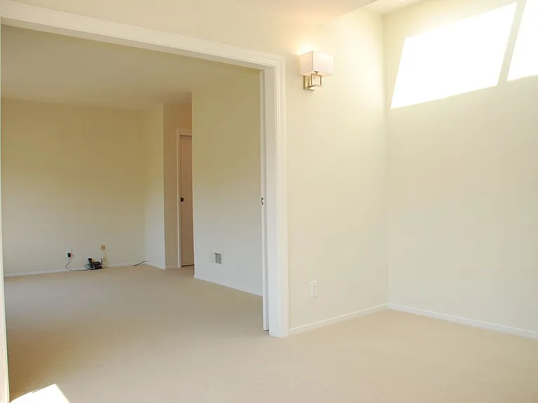 71 Prince Royal Dr — Photo 21