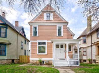 955 N 34th St, Milwaukee, WI 53208