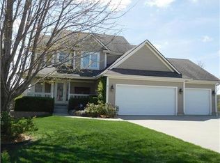 1301 NW Walnut Ct, Grain Valley, MO 64029