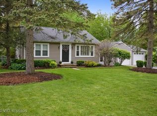 823 Standish Ct, Batavia, IL 60510