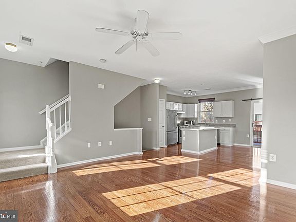 4th image of 21813 Kelsey Sq