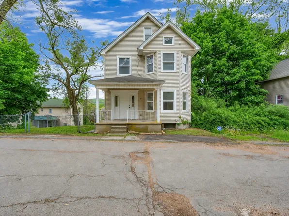 28 Rock St, Carbondale, PA 18407