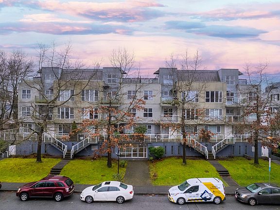 5th image of 8660 Jones Rd #106