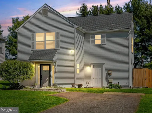 102 Stephanie Ln, Collegeville, PA 19426