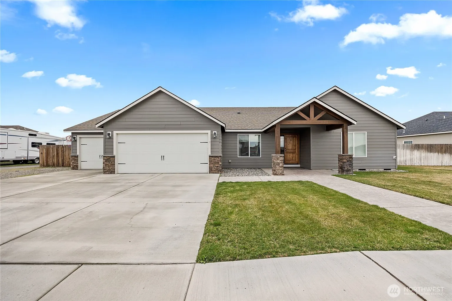 3506 Reserve Lane photo 1