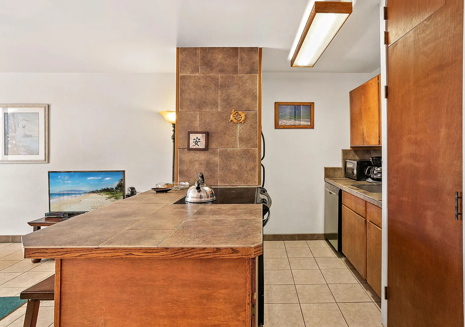 Maui Vista 3-102 - Updated, Ground Level, Steps to the Pool, Walk to — Photo 3