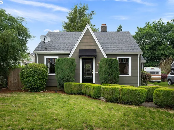 7817 SE Ellis St, Portland, OR 97206