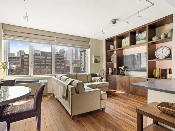 80 Riverside Boulevard image 1 of 12