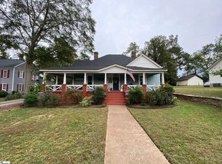 657 S Harper St, Laurens, SC 29360