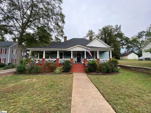 657 S Harper St, Laurens, SC 29360