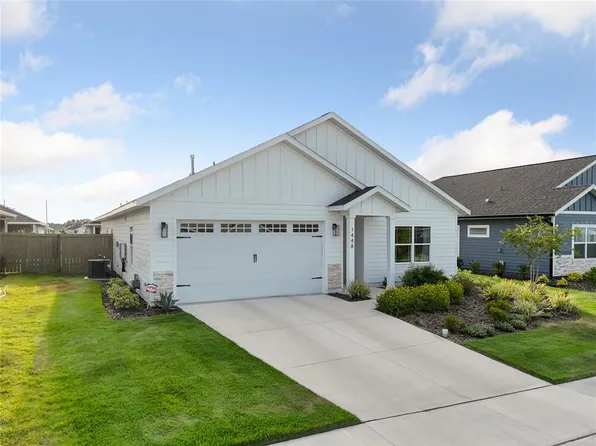 1448 SW 67th Dr, Gainesville, FL 32607