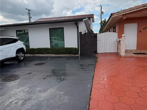 10370 SW 24th St, Miami, FL