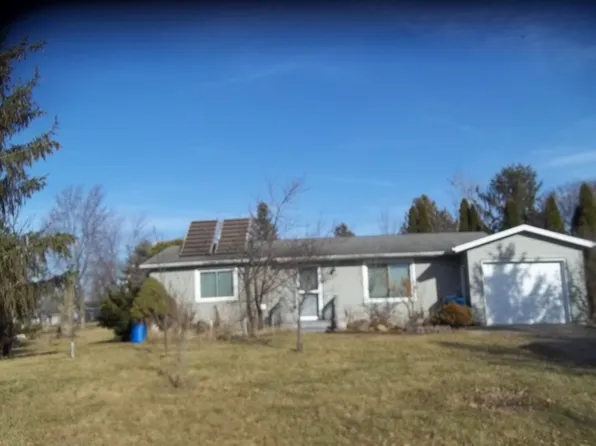 113 Crescent Ln, Cabery, IL 60919