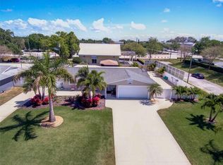 8261 Ridgewood Cir, Seminole, FL 33772