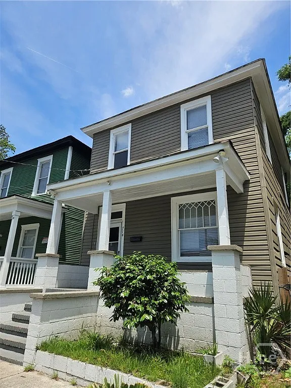 3 bed, 1.5 bath, 1200 sqft, $1,650 — Photo 3