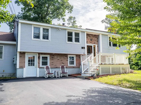 28 Chatham Circle, Salem, NH 03079