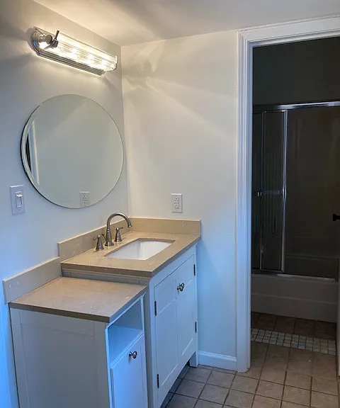 125 Sterling Ct — Photo 16