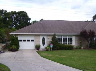 1071 Robin Hood Ct, Harrisonburg, VA 22801