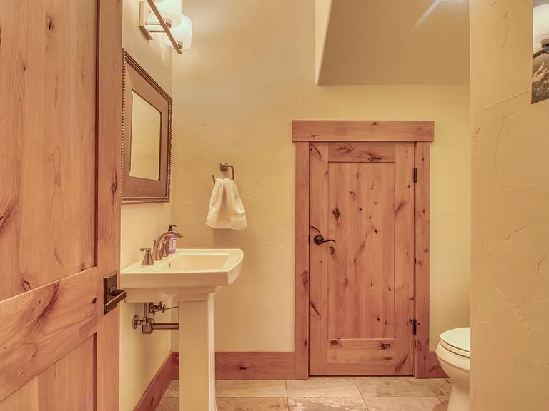 1789 NW Wild Rye Cir — Photo 32