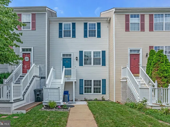 530 Covington Ter NE, Leesburg, VA 20176