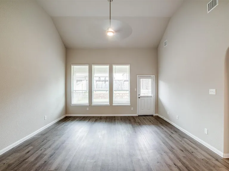 3649 Cub Dr — Photo 17