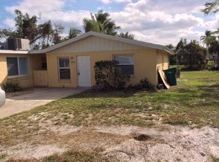 654 99th Ave N, Naples, FL 34108