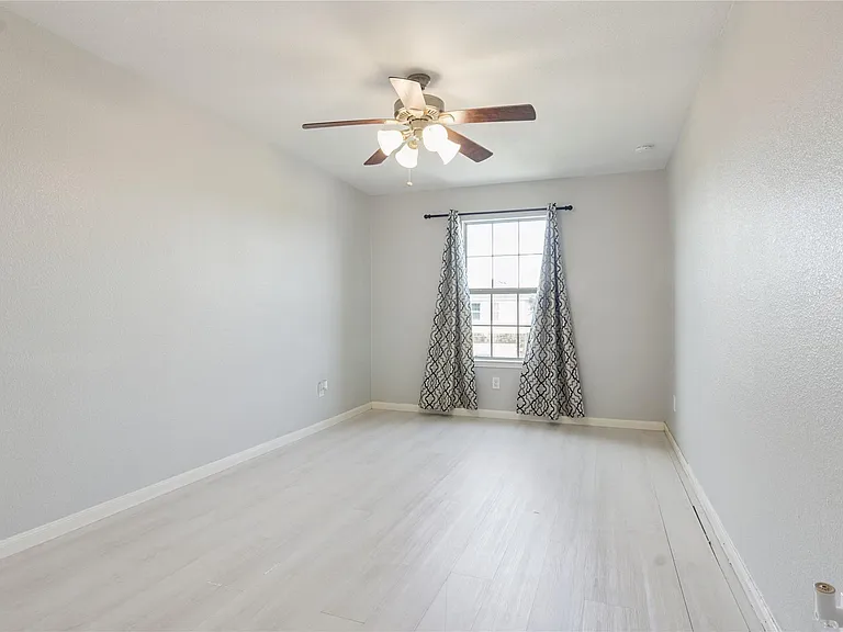 5218 Misty Ln — Photo 22