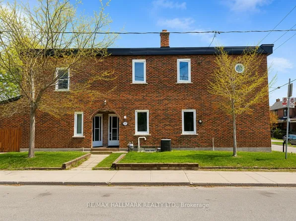 100 Ascot Ave, Toronto, ON M6E 1E9
