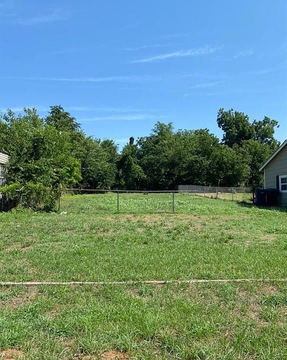 2nd image of E Park Pl Lot 39 & 40