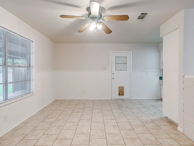 816 E Mustang St — Photo 16