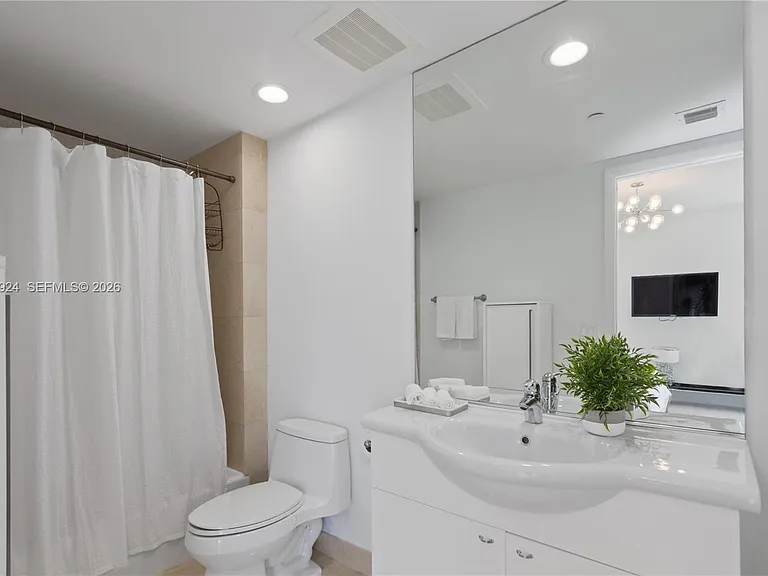 1800 S Ocean Dr #Penthouse 4404 — Photo 20