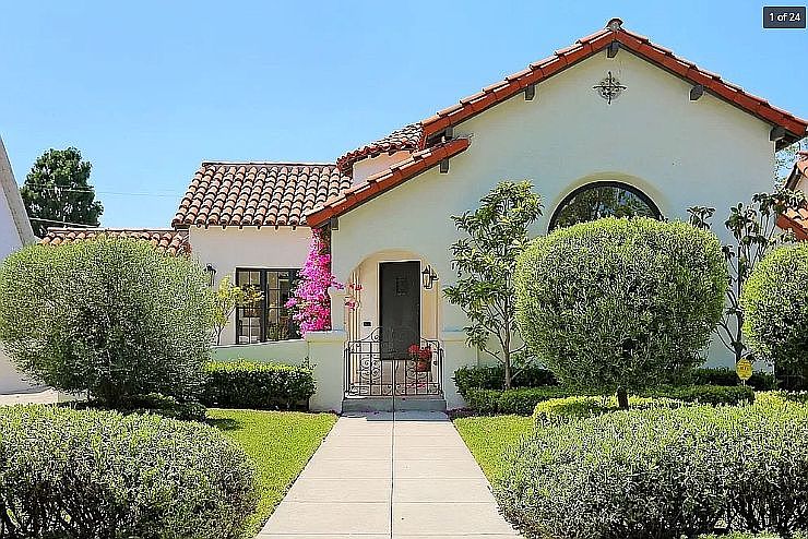 1st image of 157 S Poinsettia Pl