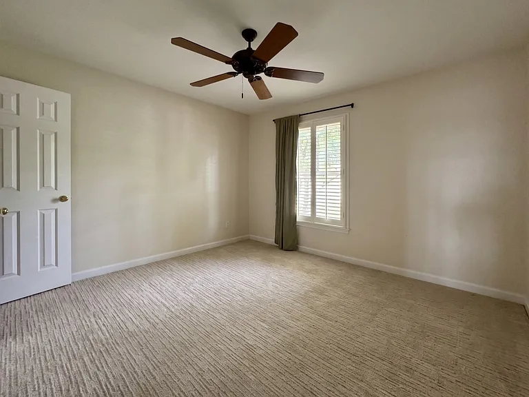 174 Cavalry Dr — Photo 14