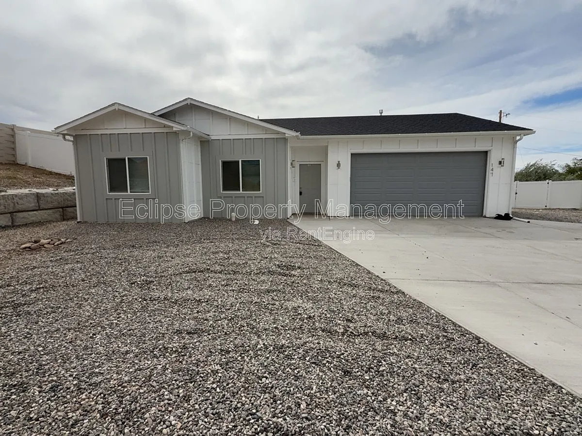 Building Photo - 147 Buena Vista Dr