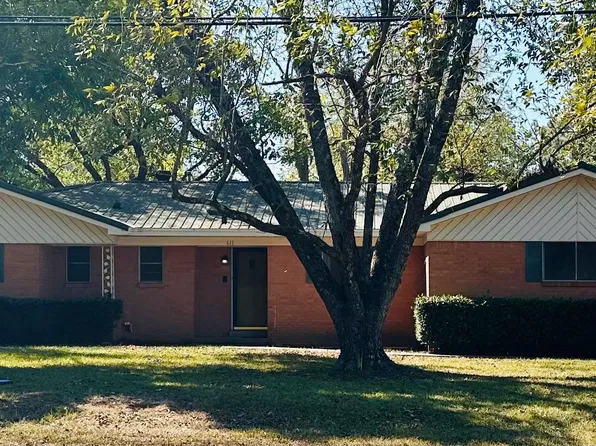 611 N Central St, Hallsville, TX 75650