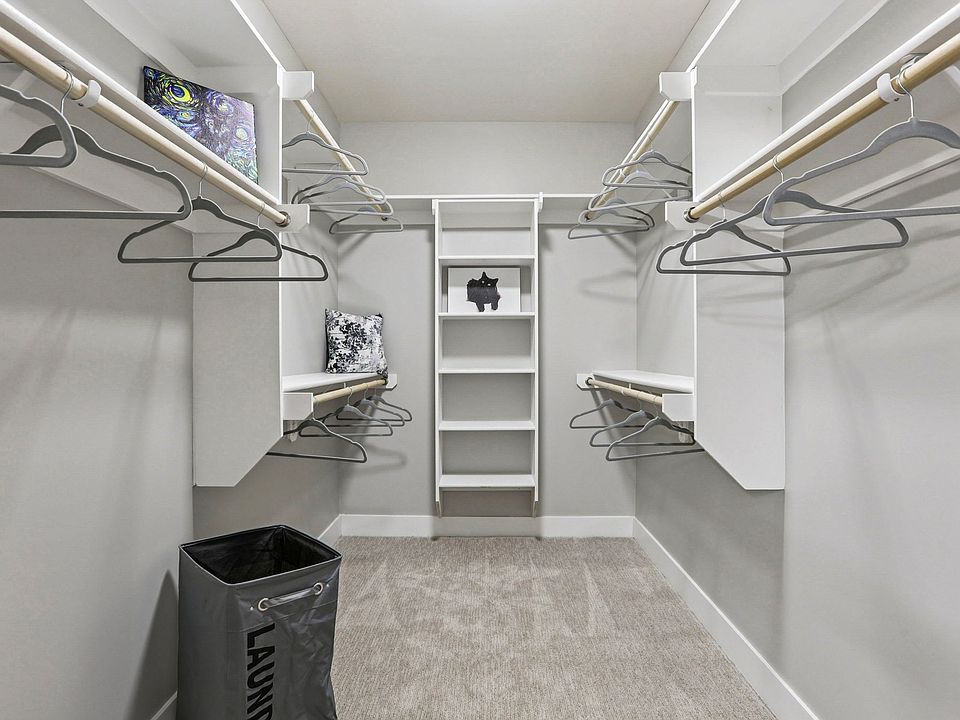1st image of 770 3rd Ave SW #721