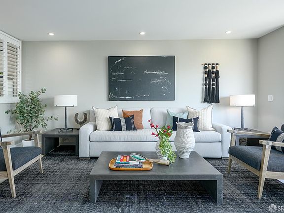 4th image of 1025 Lombard St APT 4