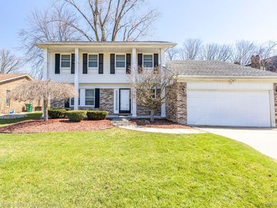 52094 Laurel Oak Ln, Chesterfield, MI, 48047