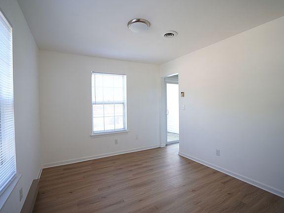 3rd image of 501 Harris Rd #A