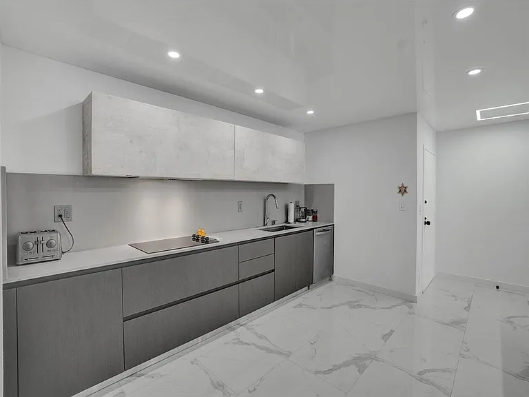 2500 Parkview Dr #1112 — Photo 8