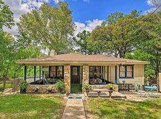 9886 Lake Haven Cir, Fort Worth, TX 76108
