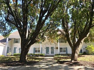 10545 Riley St, Overland Park, KS 66212