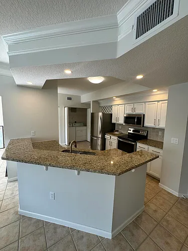 225 Murcia Dr #305 Photo 1