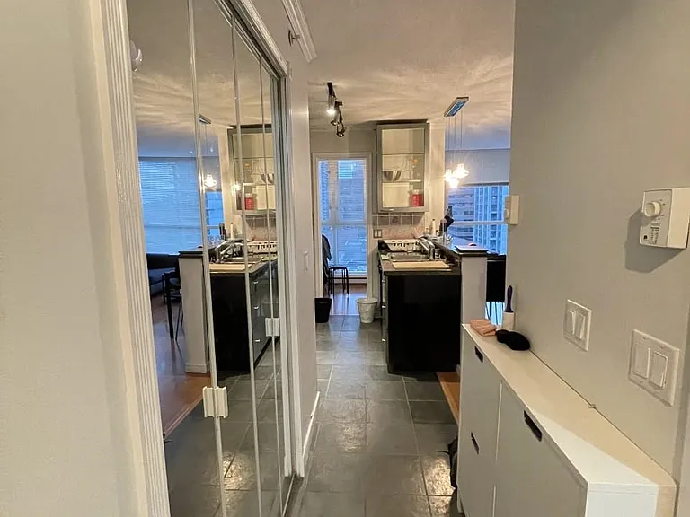 1068 Hornby St #1607 — Photo 6