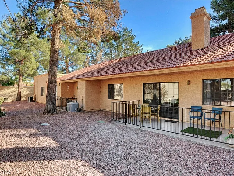2851 S Valley View Blvd #1016 — Photo 34